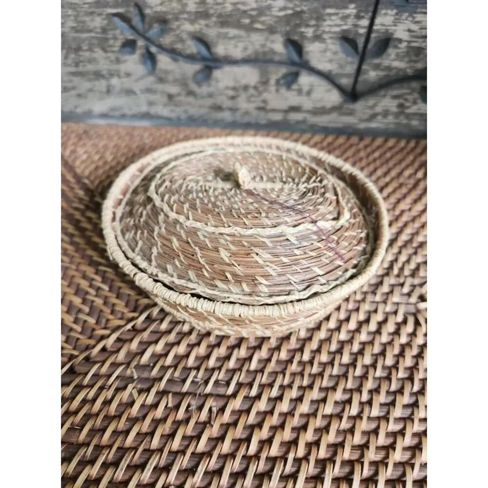 Handwoven basket with lid  Finely Handwoven Small Trinkets, Jewelry, Doodads, 6